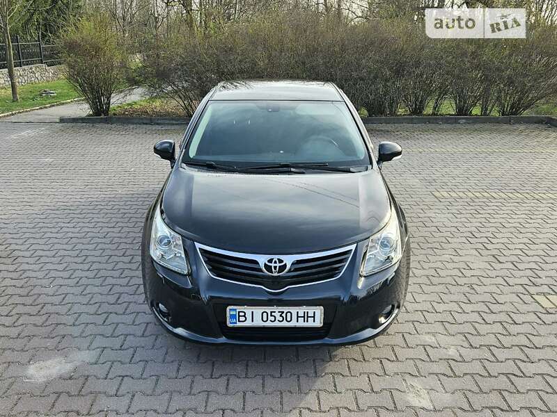 2008 toyota avensis