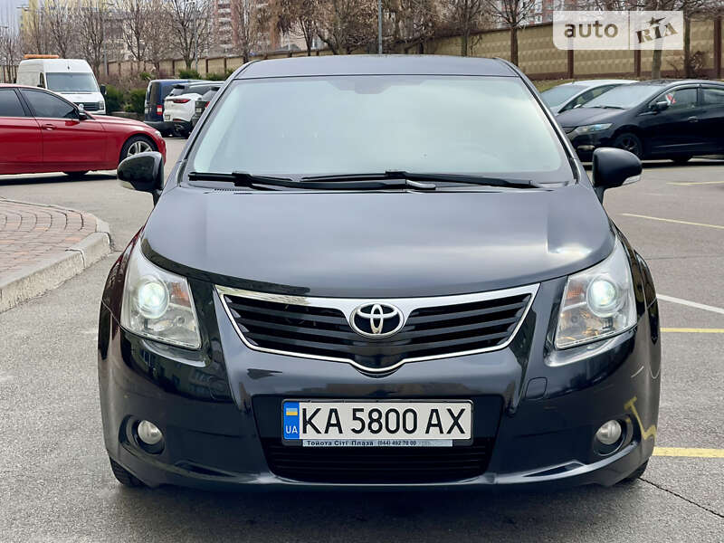 2011 toyota avensis