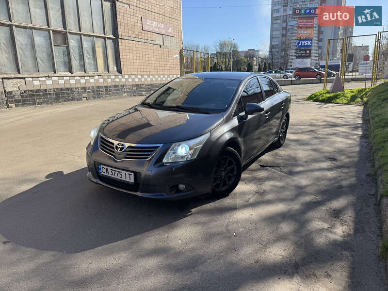 2009 toyota avensis