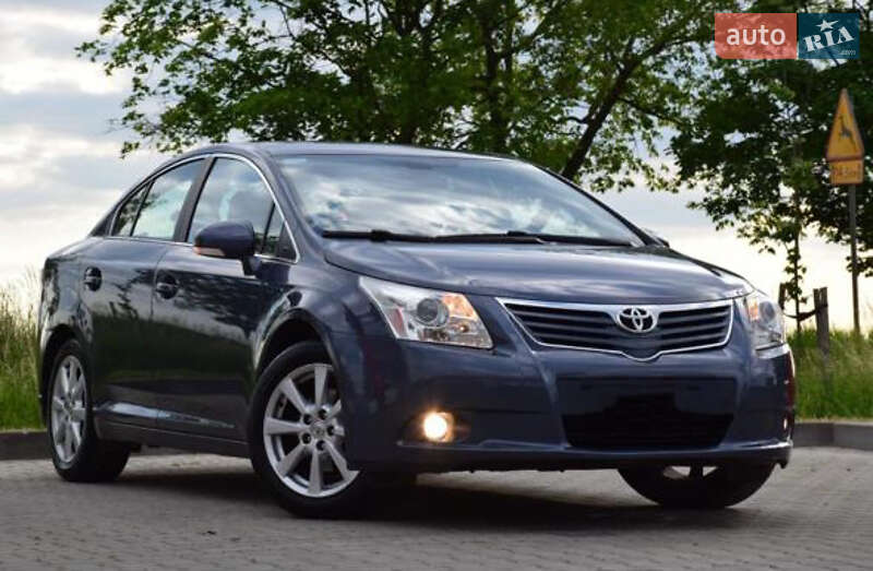 2011 toyota avensis