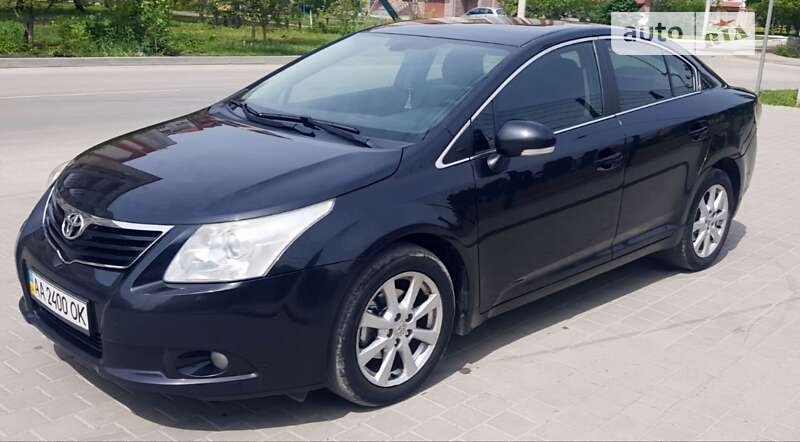 2011 toyota avensis