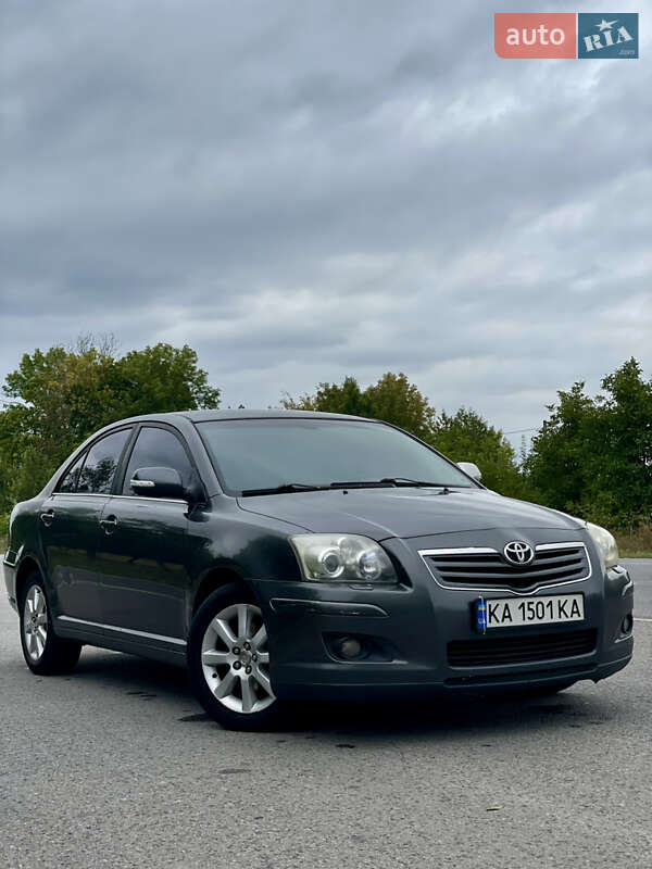 2007 toyota avensis