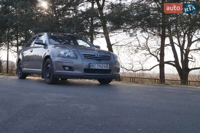 2006 toyota avensis