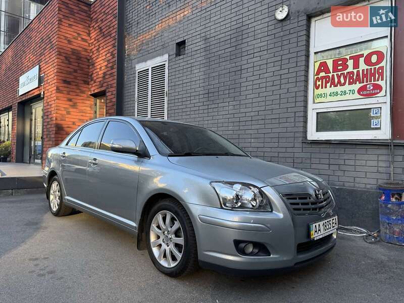 2007 toyota avensis