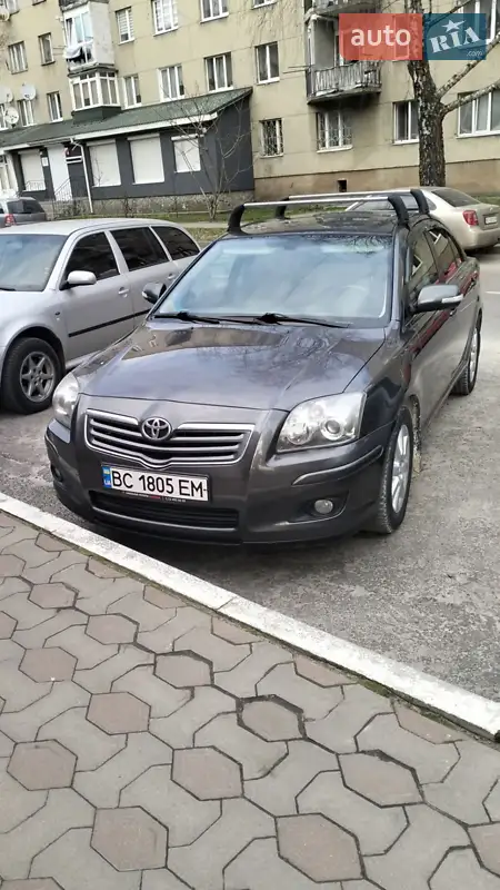 2007 toyota avensis