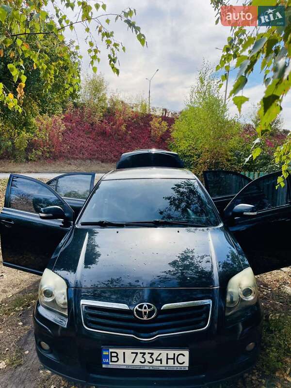 2008 toyota avensis