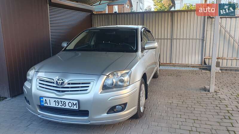 2007 toyota avensis