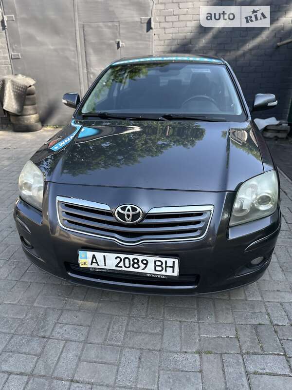 2007 toyota avensis