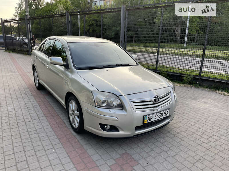 2006 toyota avensis