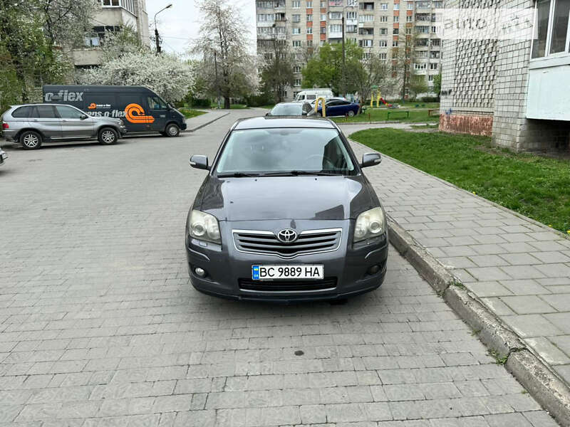 2006 toyota avensis