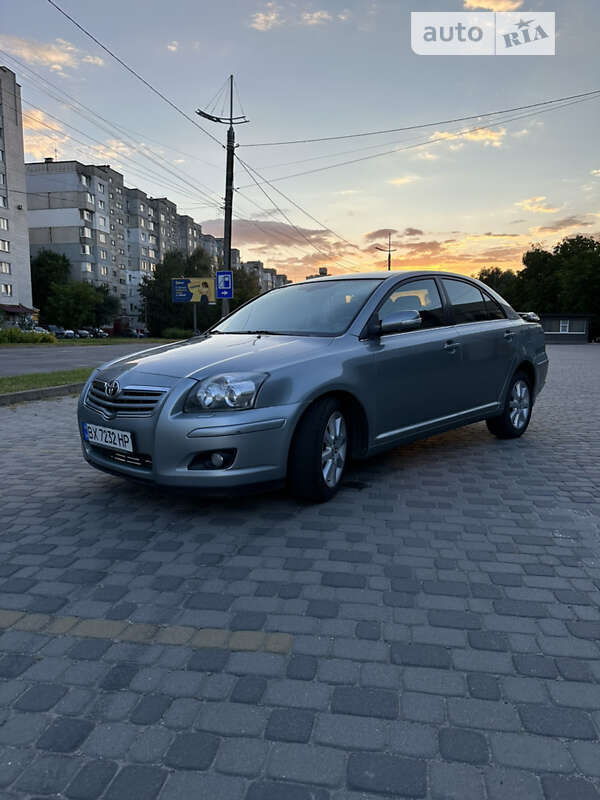 2007 toyota avensis