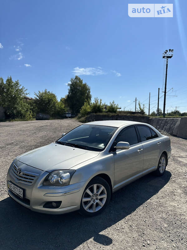 2007 toyota avensis