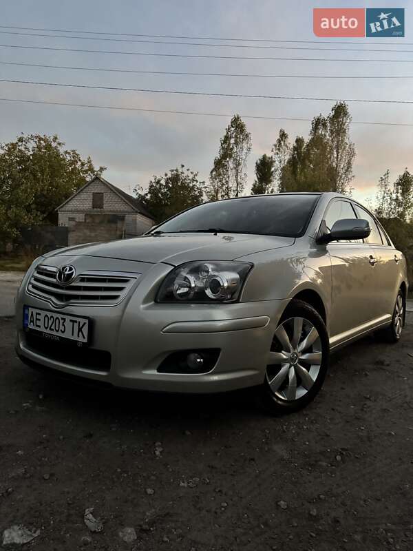 2007 toyota avensis