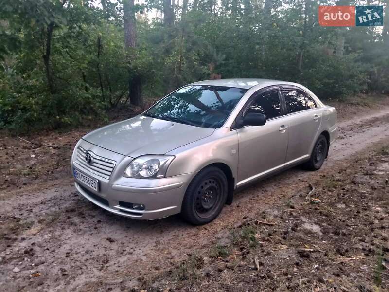 2003 toyota avensis