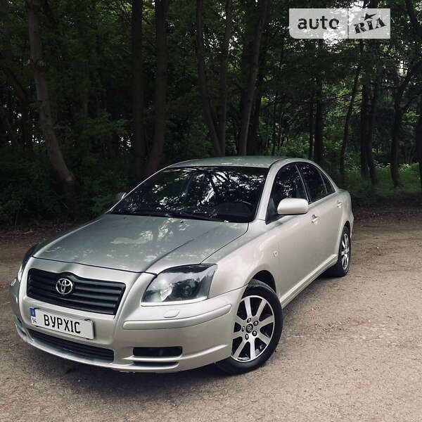 2006 toyota avensis