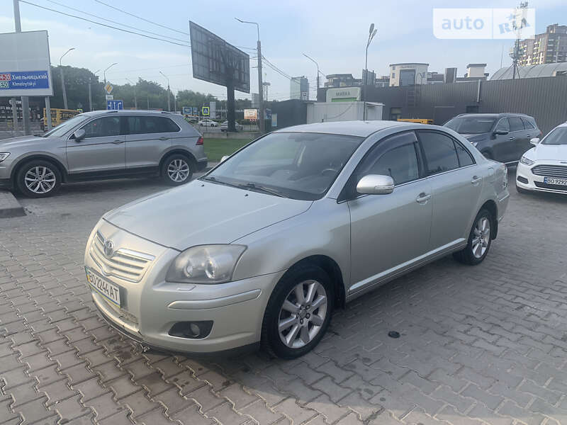 2006 toyota avensis