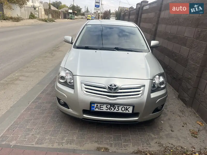 2007 toyota avensis