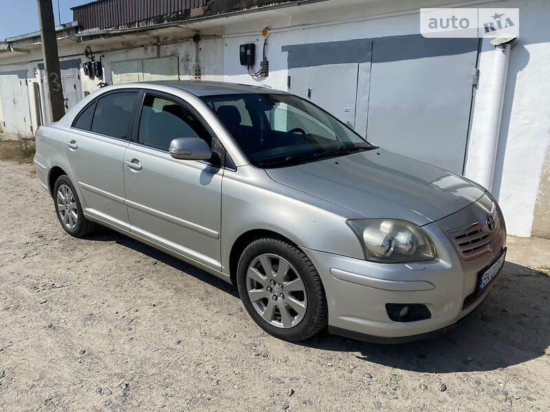 2007 toyota avensis