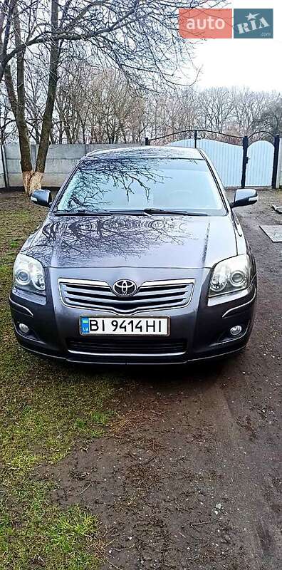 2008 toyota avensis