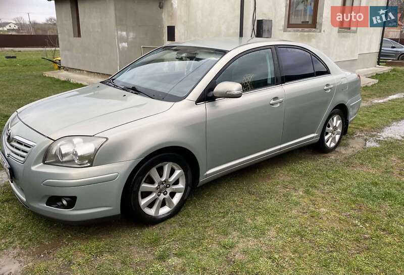 2007 toyota avensis