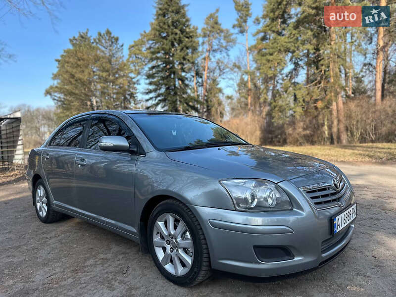 2008 toyota avensis