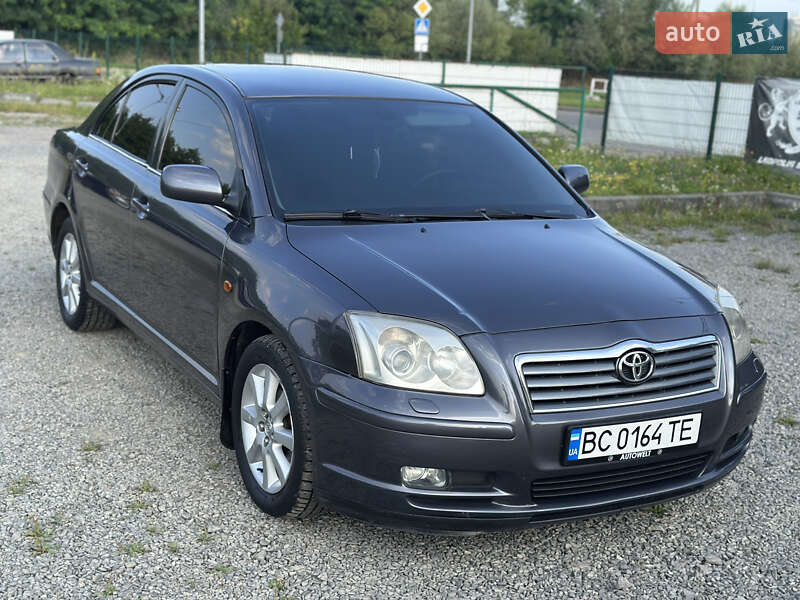 2006 toyota avensis