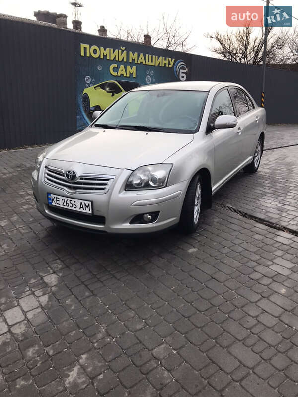 2007 toyota avensis