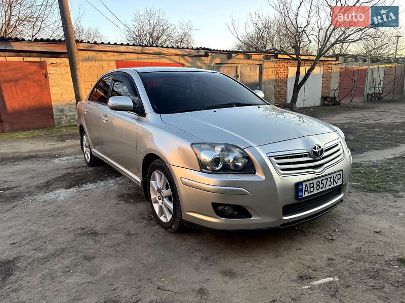 2007 toyota avensis