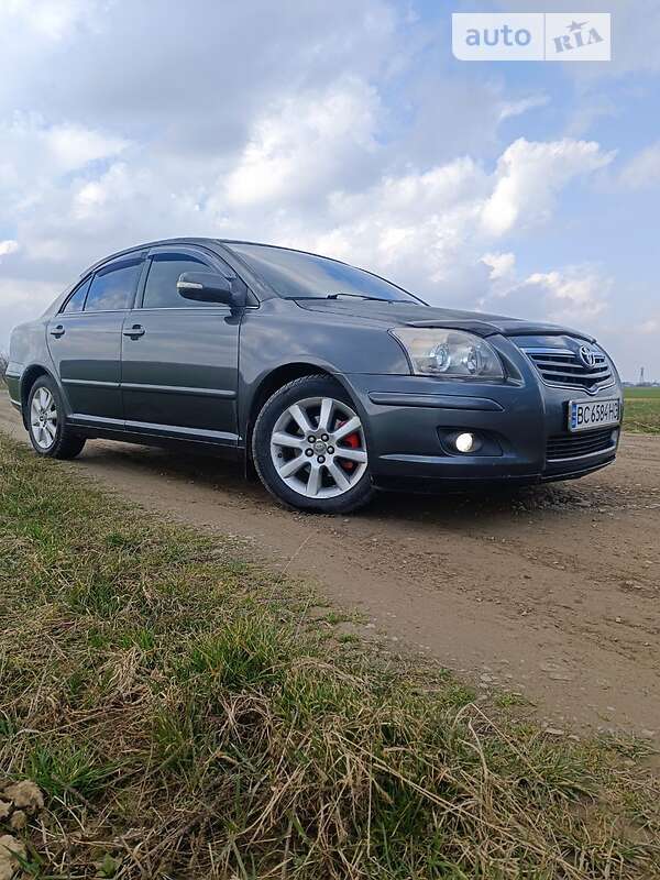 2007 toyota avensis