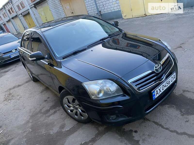 2008 toyota avensis