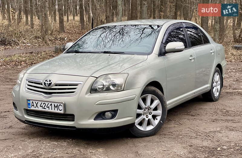 2007 toyota avensis