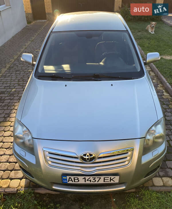 2007 toyota avensis