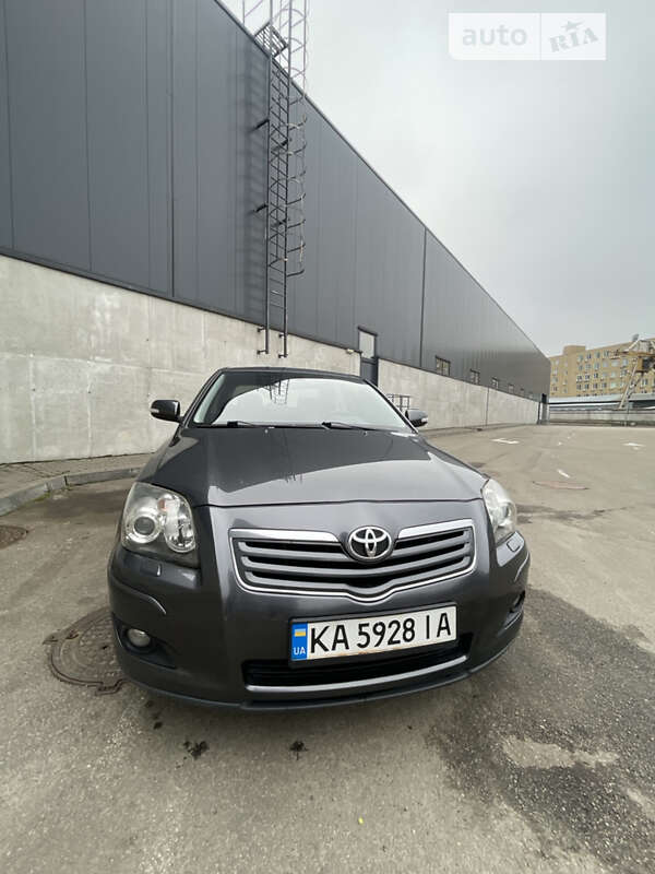 2007 toyota avensis