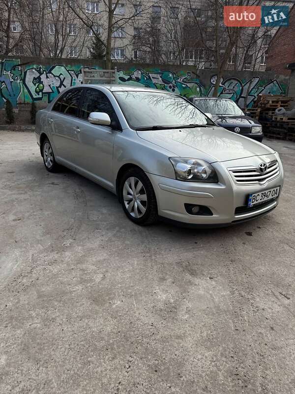 2007 toyota avensis