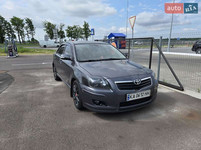 2008 toyota avensis