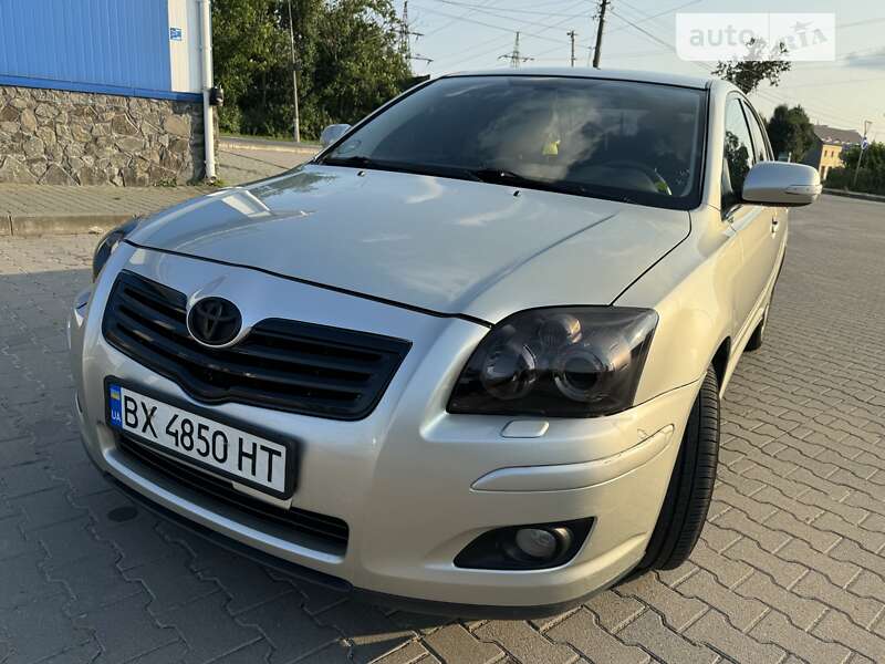 2007 toyota avensis