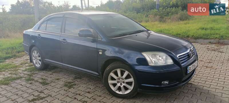2005 toyota avensis