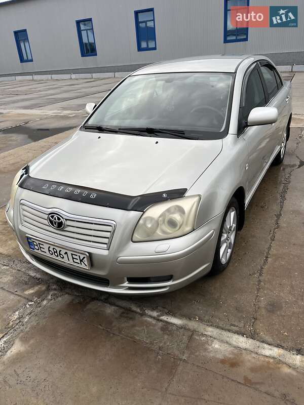 2006 toyota avensis
