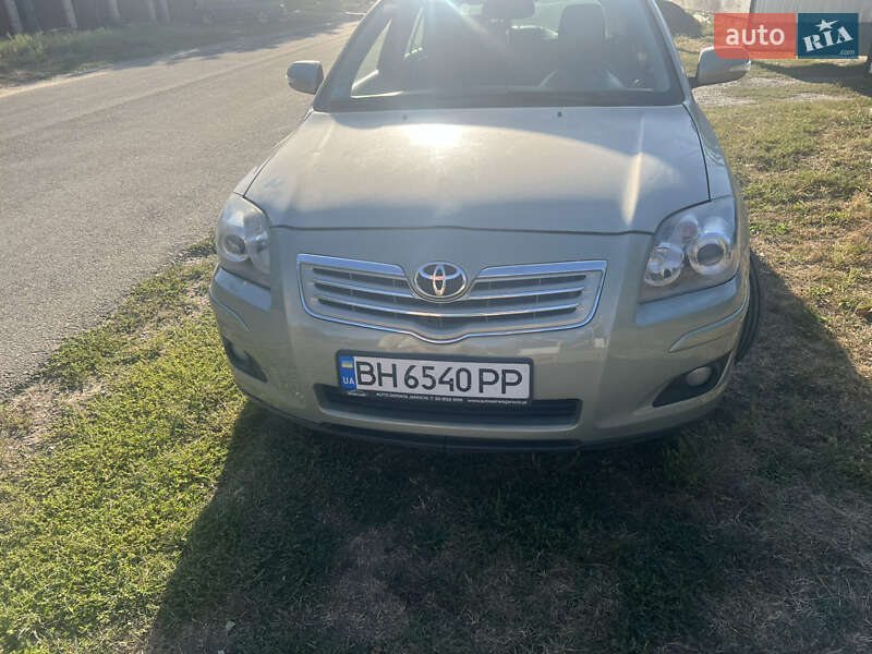 2006 toyota avensis