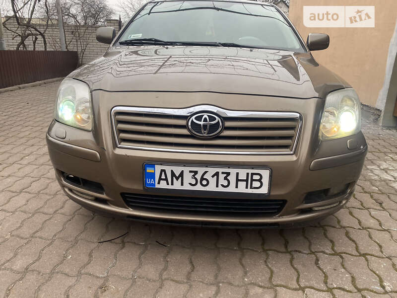 2006 toyota avensis