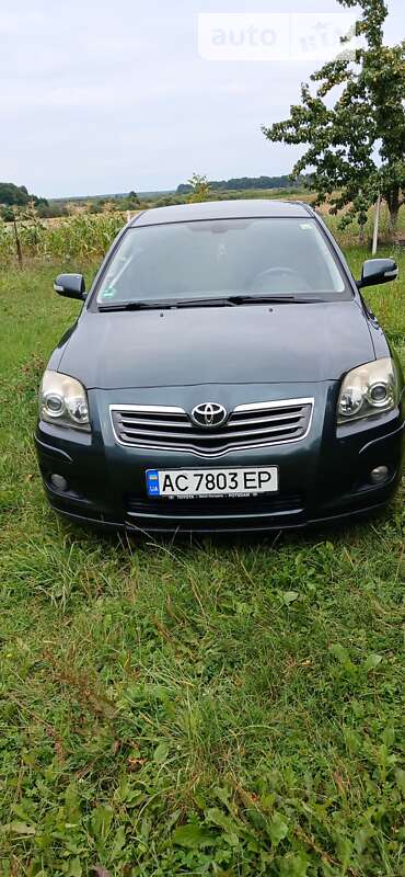 2006 toyota avensis