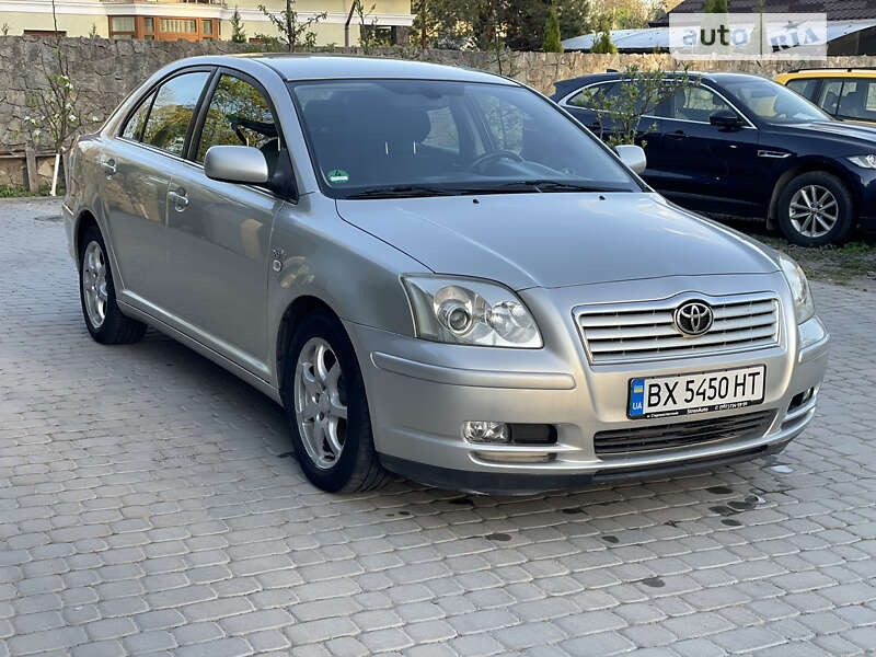 2006 toyota avensis