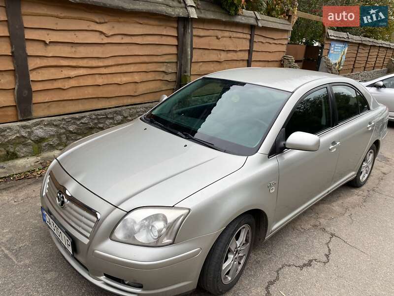 2006 toyota avensis