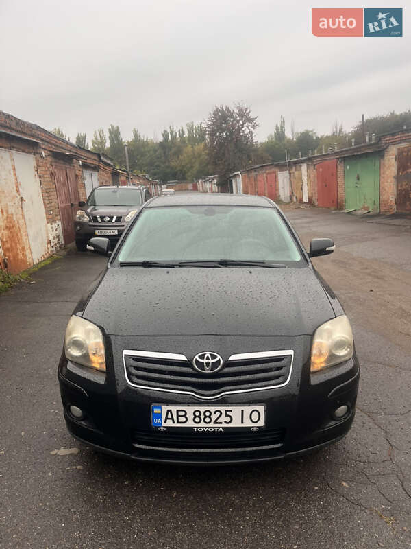 2007 toyota avensis