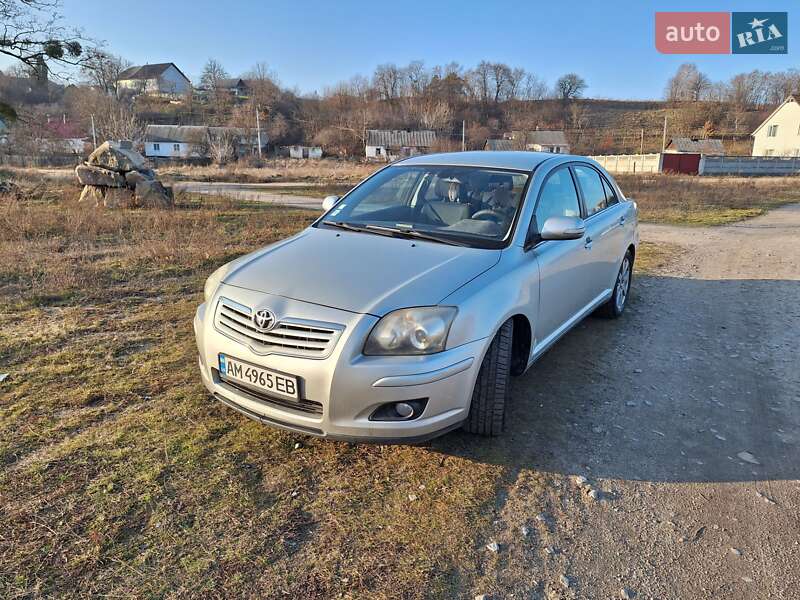 2008 toyota avensis