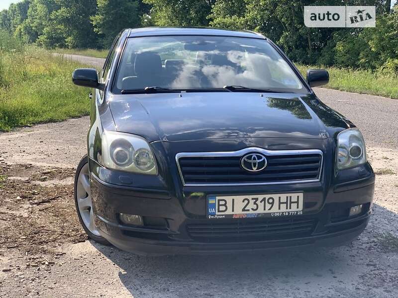 2005 toyota avensis