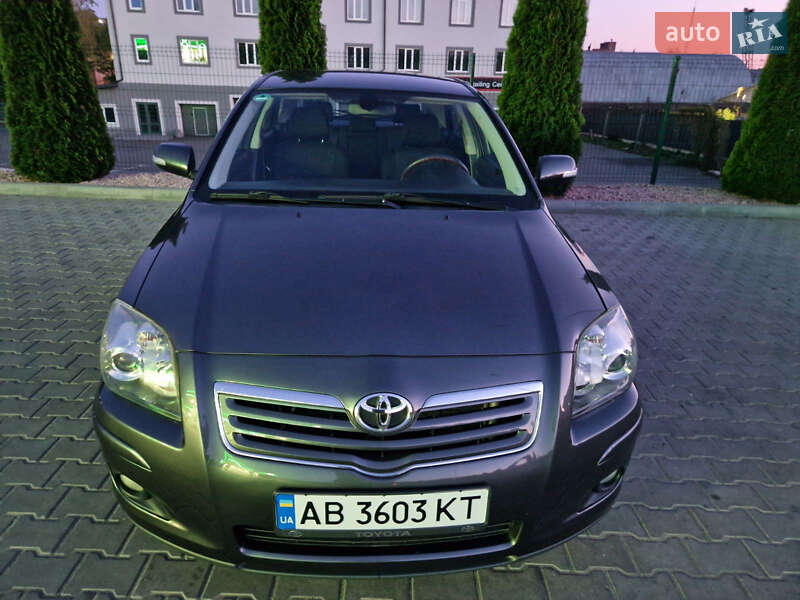 2007 toyota avensis