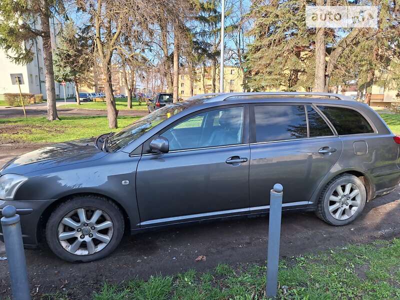 2006 toyota avensis
