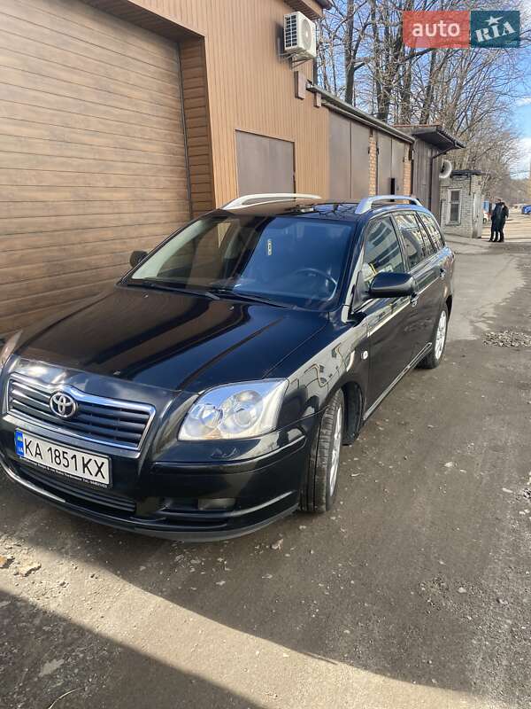 2006 toyota avensis