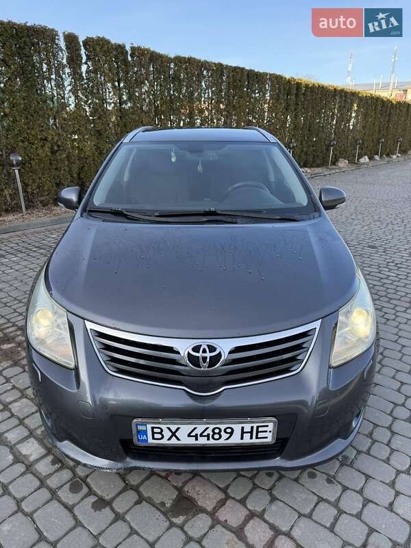 2009 toyota avensis